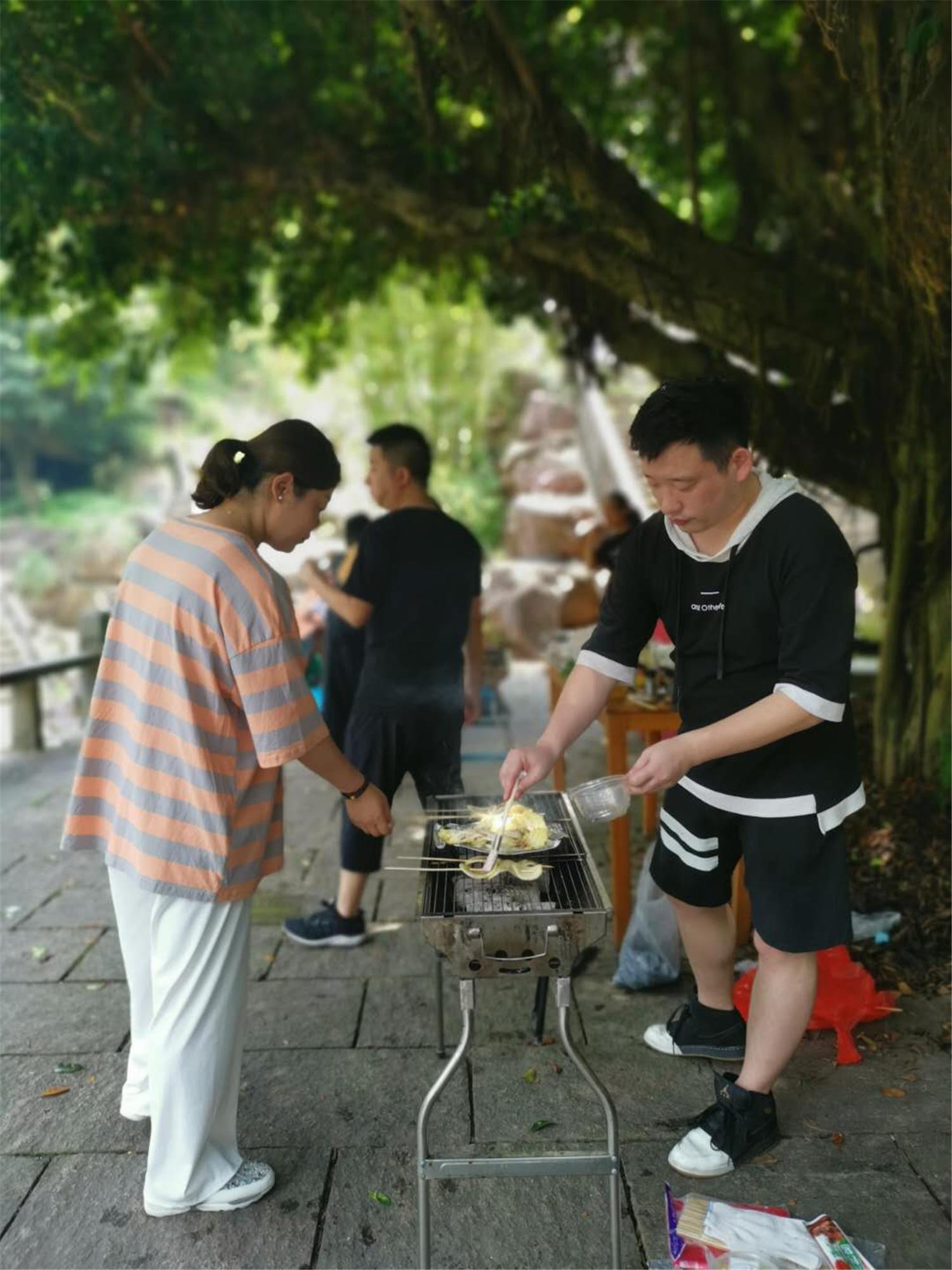 404e18b62daf9ec92f6701c2443afab